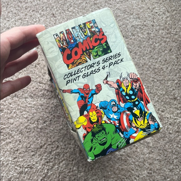 Marvel Comics Collector's Series Pint Glass 4-Pack - Red, Blue, Yellow, Green - Picture 6 of 7